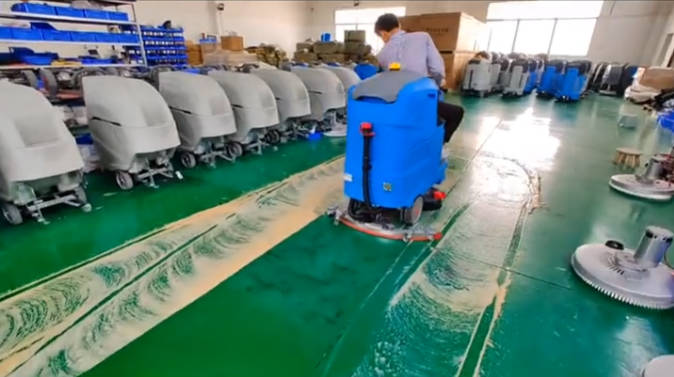 黄冈2023年还在用人工的物业保洁不妨试试洗地机吧